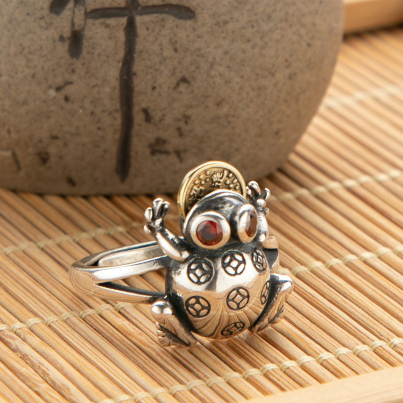 Unique Design Gold Toad Rings  - Vintage Collectible Coins review and price